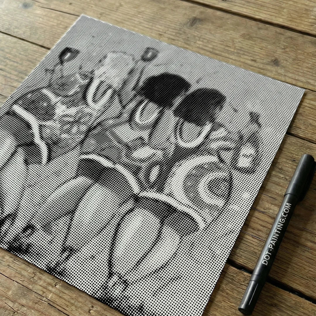 Glada damer vinner Dot Painting